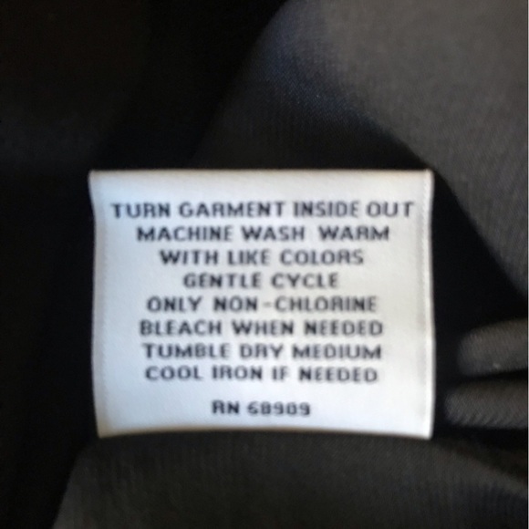 2 for $26 NWT VAN WINKLE & CO Solid Soft Satin Top - Size Large - Picture 6 of 10